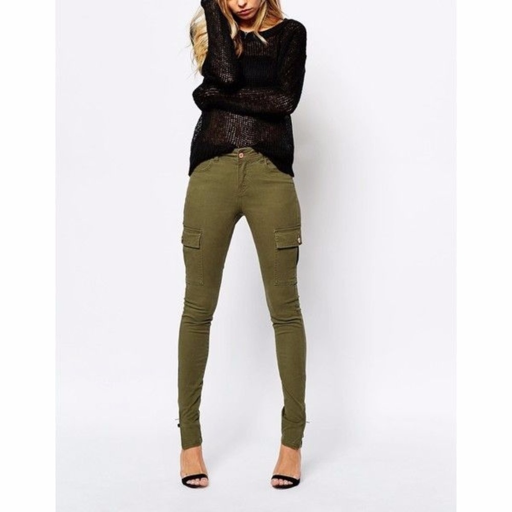 Urban outfitters hang ten green cargo pants